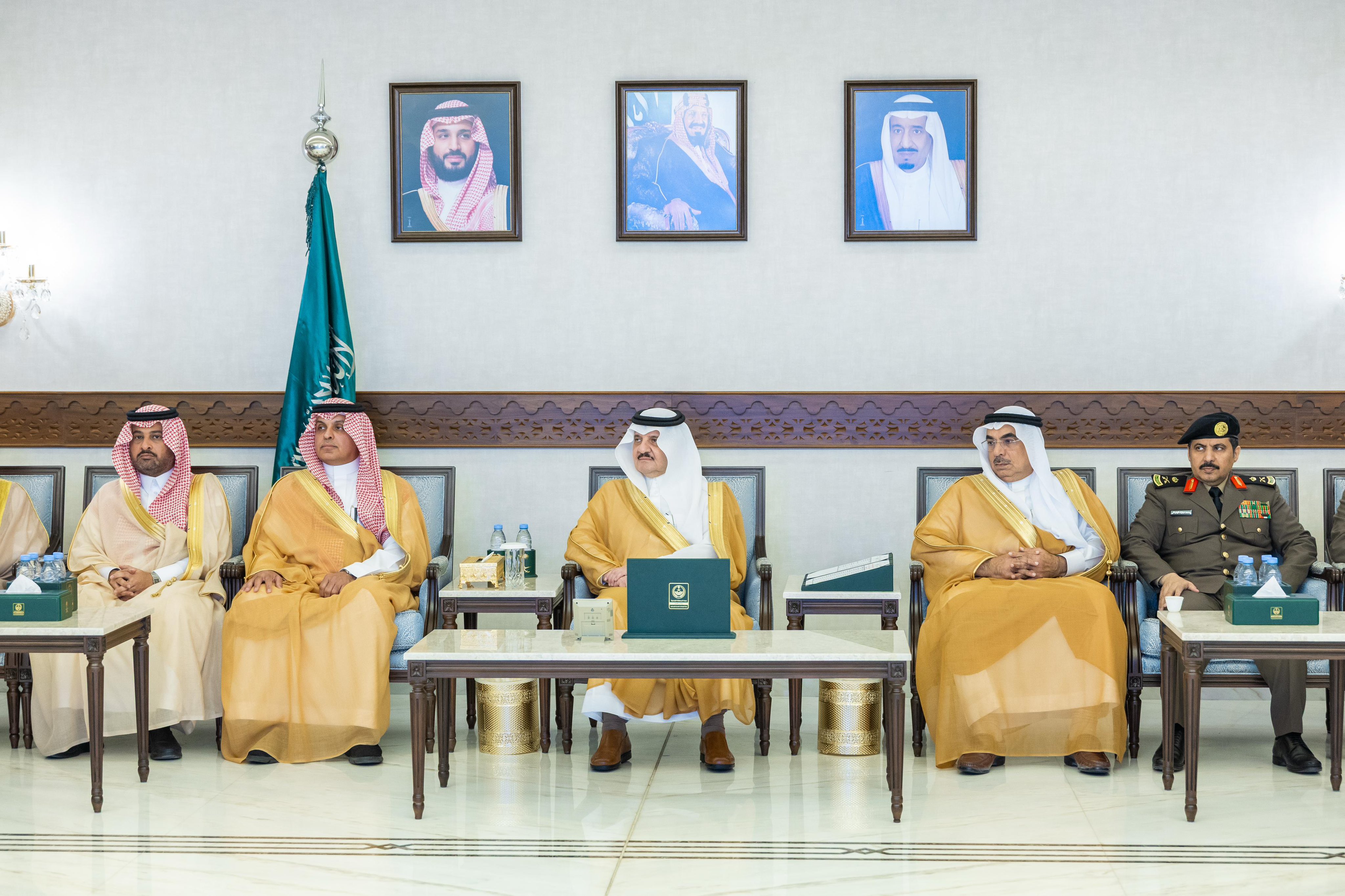 #تغطية| 

رعى صاحب السمو الملكي الأمير سعود بن نايف بن عبدالعزيز آل سعود #أمير_المنطقة_الشرقية اليوم حفل تكريم الجهات، من القطاعين الحكومي والخاص، التي شاركت في مبادرة #صحتك_في_رمضان بنسختها الخامسة، والتي نظمها #فرع_وزارة_الصحة_بالمنطقة_الشرقية خلال شهر رمضان 1446هـ. 

#صحة_الشرقية
